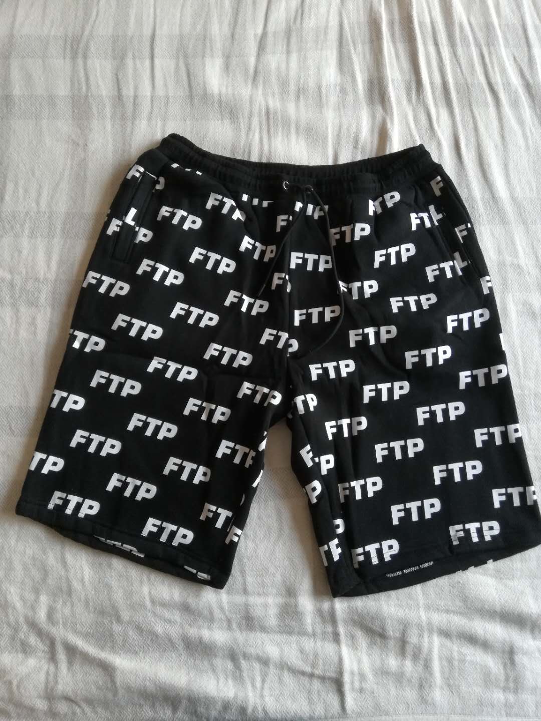 【现货】FTPAllOver厚款加绒纯棉短裤黑白 Suicideboys|ruв категории Женская одежда, свитер/свитер - от Buy2taobao.com для оказания профессиональной услуги покупки агента Taobao