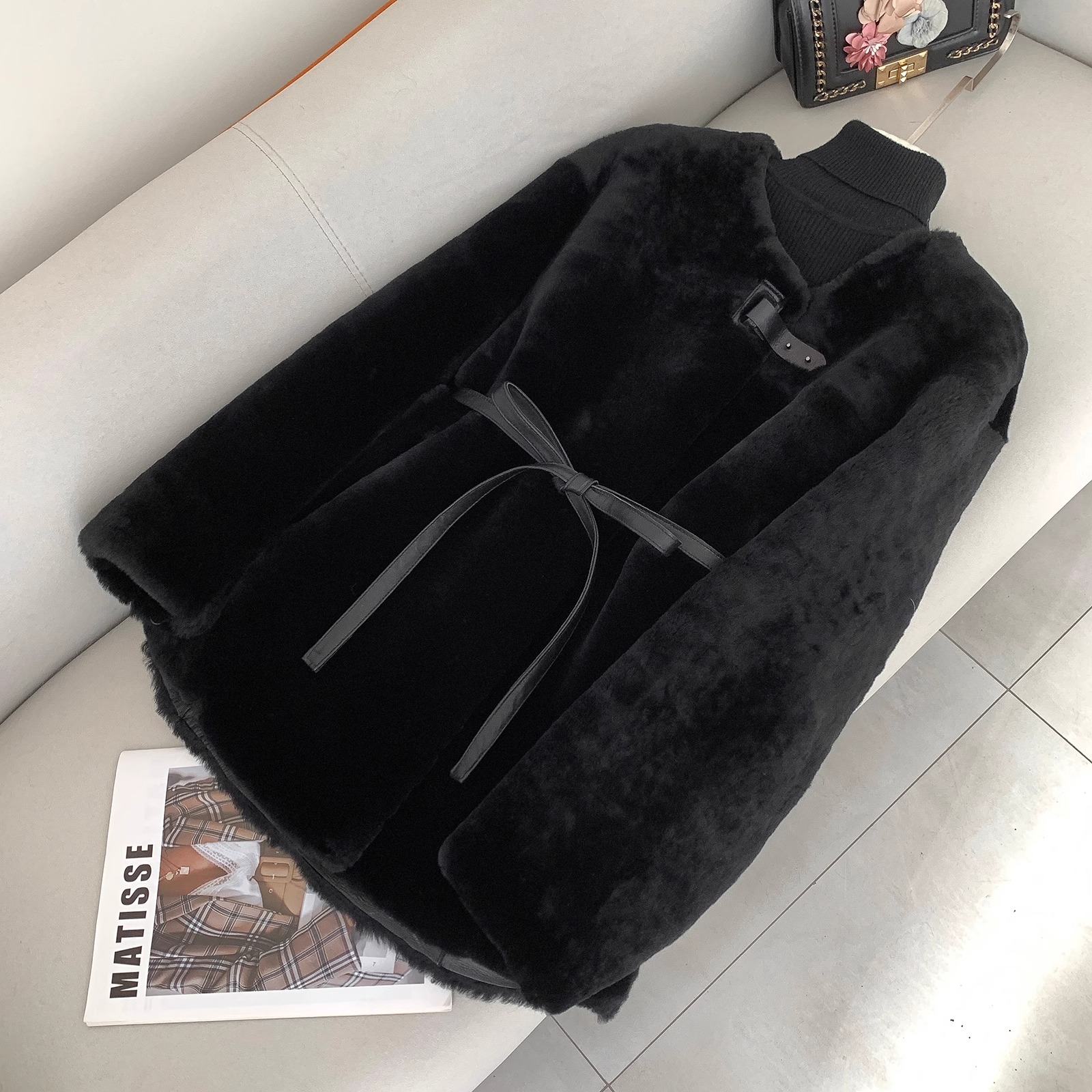 南非莫伊胎羊羔毛皮毛一体外套女2024冬新款系腰带中长款皮草大衣