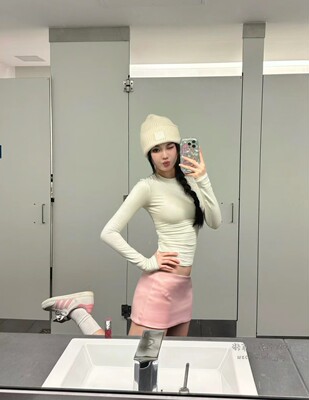 fanciclub代购缎面迷你半身裙