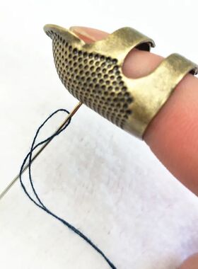 1PCS Retro Finger Protector Antique Thimble Ring Handworking