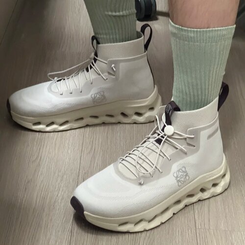 On昂跑罗意威联名运动休闲鞋