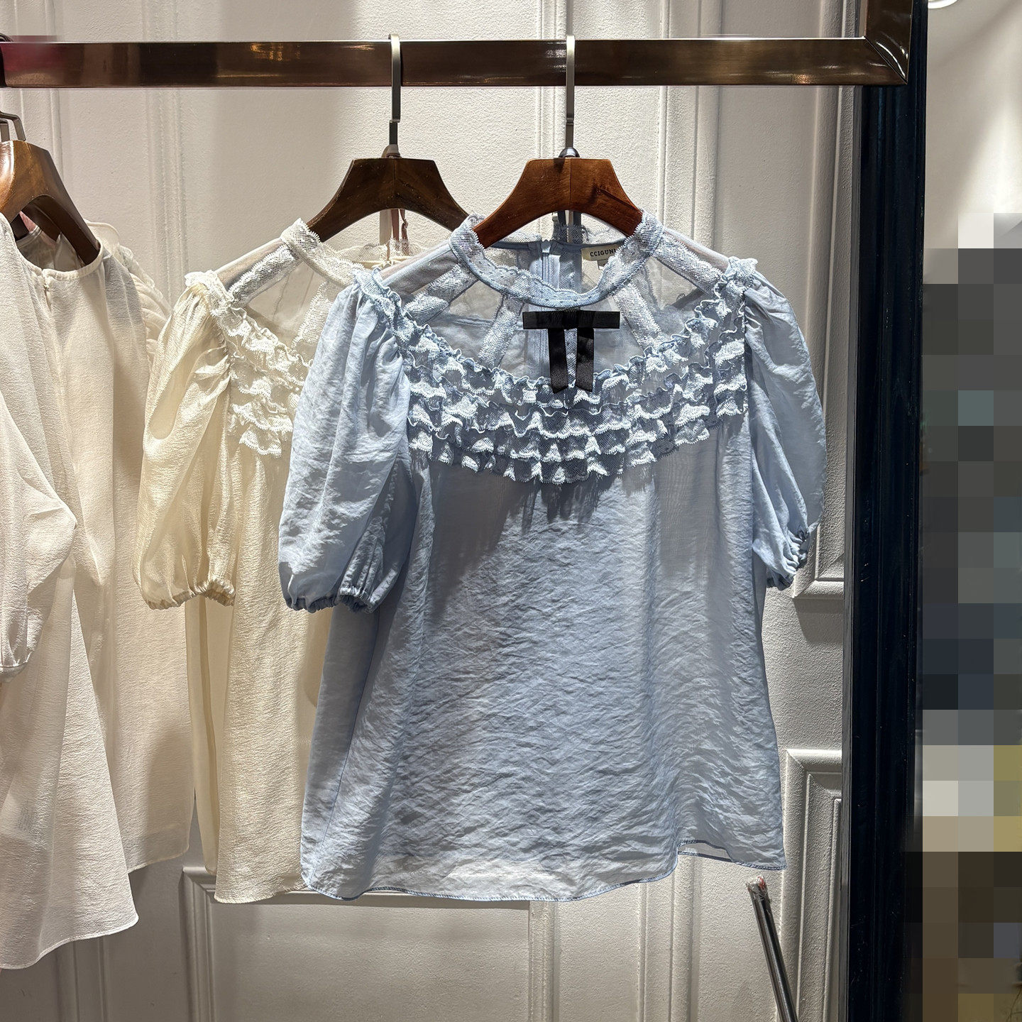 南油2026夏季新品女装复古荷叶边小立领蝴蝶结泡泡短袖微透小上衣