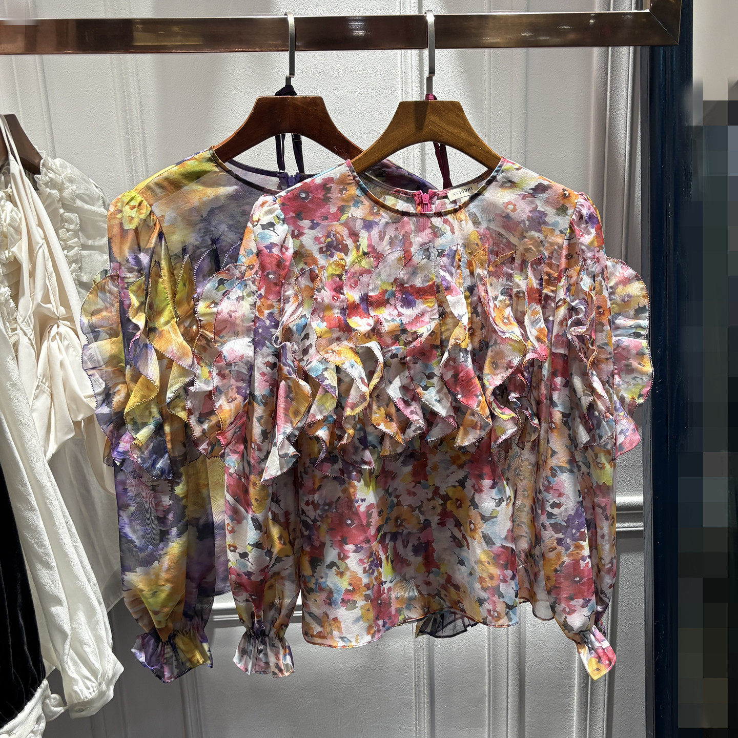 南油2026春秋新品女装层层木耳边圆领印花衬衫微透气质泡泡袖上衣,女装/女士精品,衬衫,淘宝优惠券,粉丝福利购,淘宝优惠卷