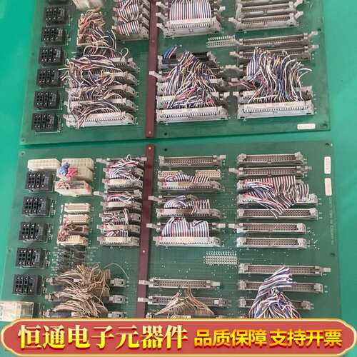 机板卡背板2块，型号CN-CHASSIS RO 68