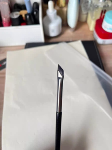 又又又一把很牛的刷子被我淘到了 刀锋眼线刷卧蚕下至开眼角眉刷