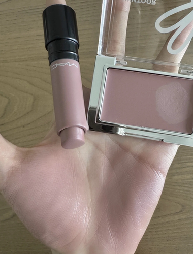 橄榄皮烟熏灰粉玫瑰！黑兔腮红膏mv01灰紫色高级感收缩色无花果色