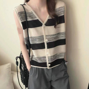 夏季韩版时尚条纹拼色V领针织马甲开衫女单排扣宽松慵懒风背心潮