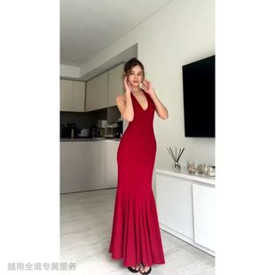 越在线越南小众品牌Bonita时尚 超模氛围感挂脖绑带收腰包臀连衣裙