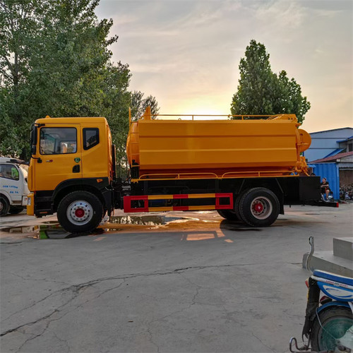 大型高压清洗厂家直销10方吸粪车