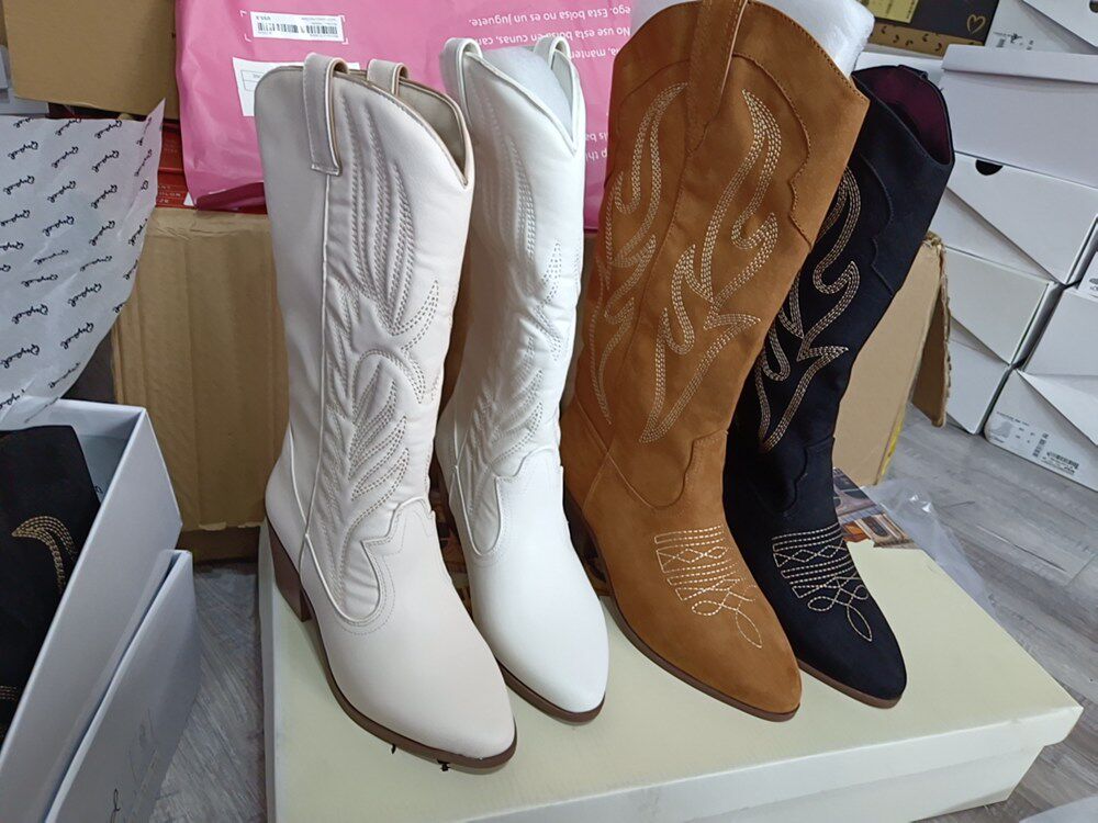 슈퍼 아름다운 수출 대외 무역 대형 여성 부츠 작은 지적 발가락 두꺼운 뒤꿈치 서부 카우보이 부츠 승마 부츠 높은 부츠 35-43