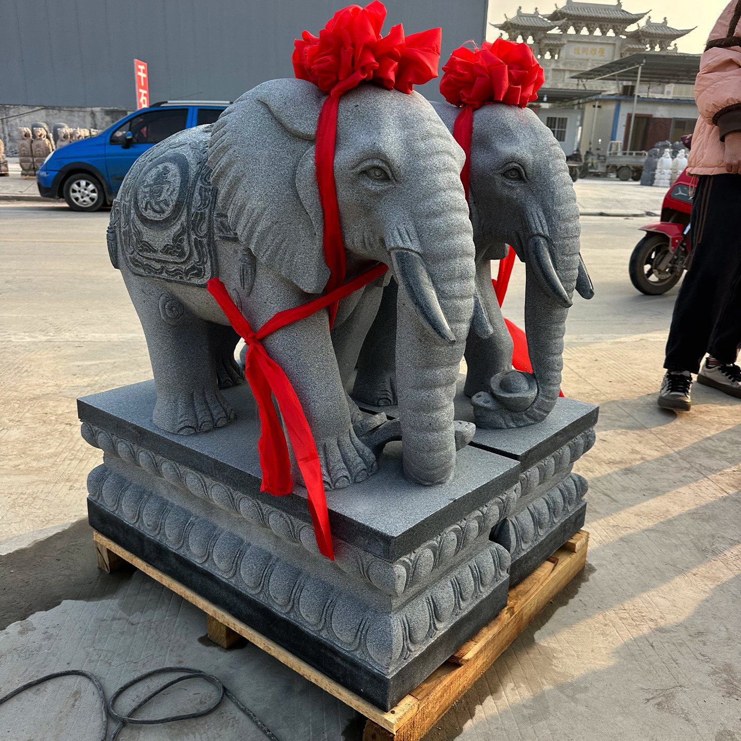 花岗岩石雕大象一对大象门口摆件天然汉白玉石象大理石青石石头象
