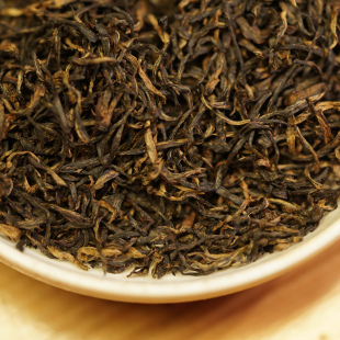 福鼎白琳工夫红茶2024年吴健手制炭焙65克（福鼎菜茶品种）