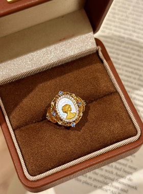 法式复古浮雕贝母拉丝女神像戒指