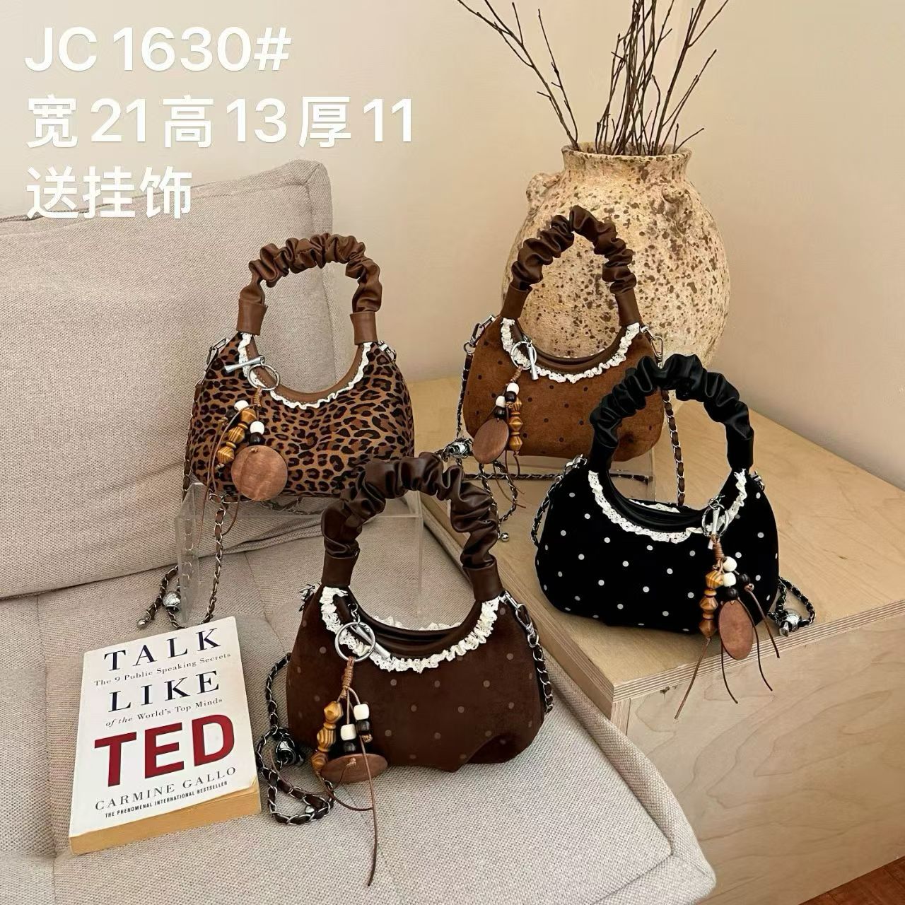 秋冬新款波点褶皱手拎月牙包豹纹女士时尚百搭斜挎包百搭通勤包