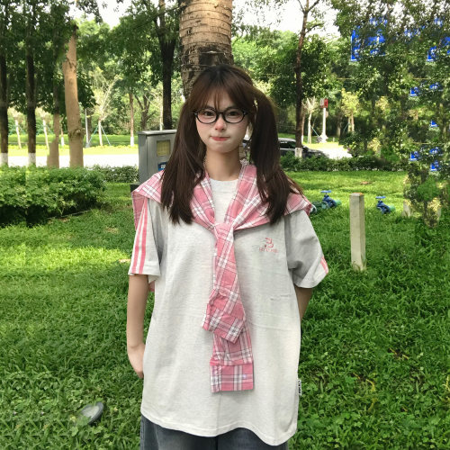 文文不乖美式复古字母刺绣短袖