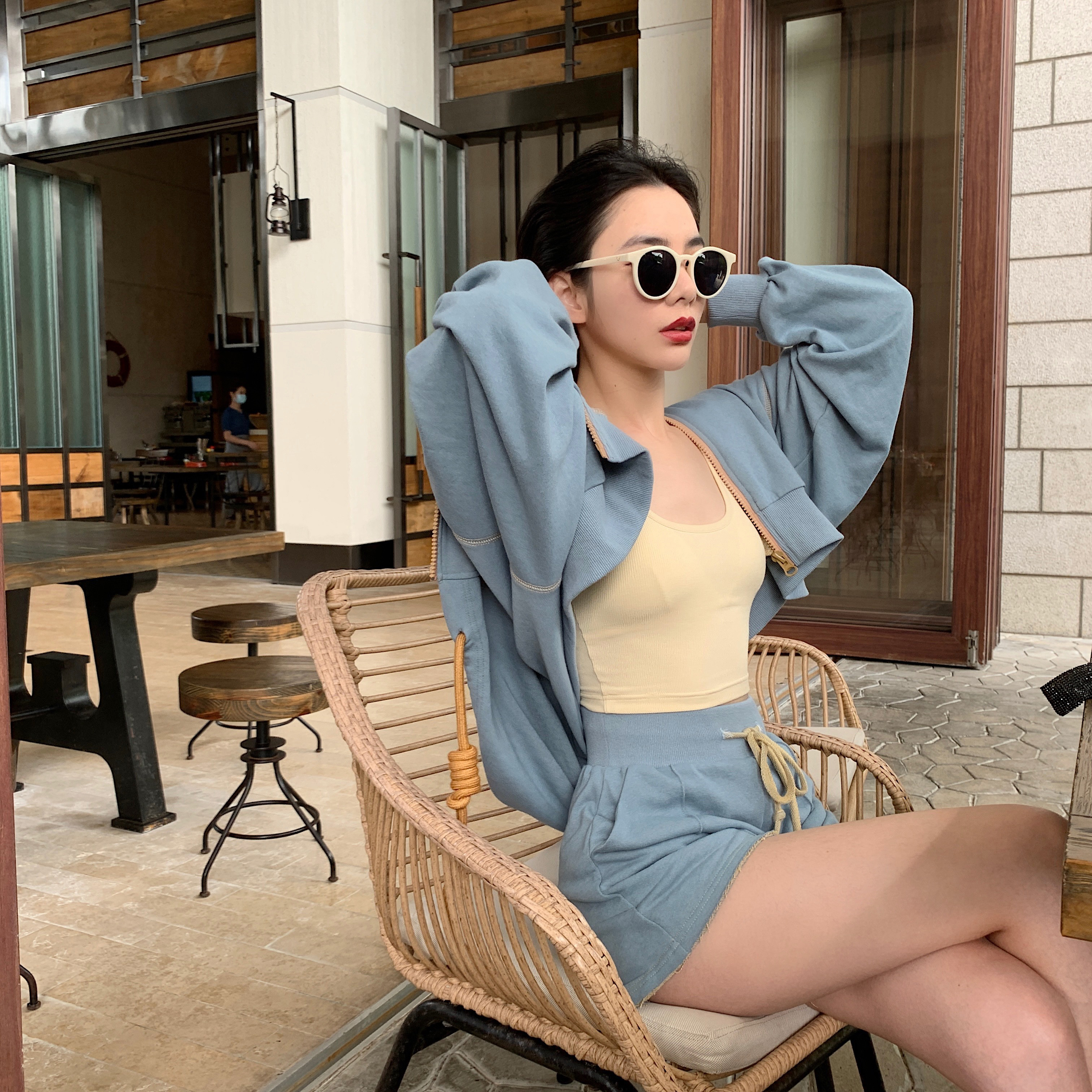 邱肉瑶SIXONE六一新款连帽外套短裤宽松两件套运动风套装女春