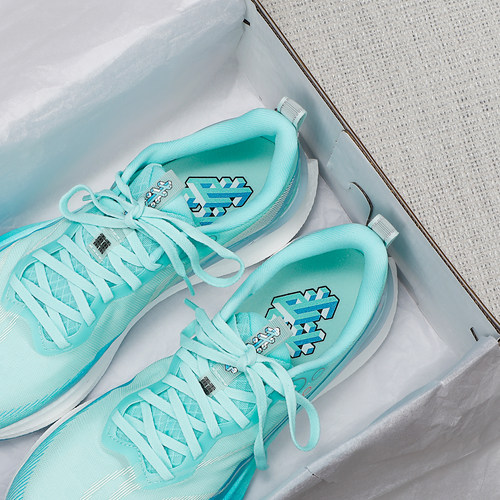 李宁赤兔8PRO轻便高回弹加厚防泼水跑步鞋男2025冬季新款时尚跑鞋