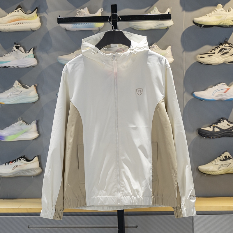 李宁运动潮流系列防泼水防风排湿运动风衣男2025冬季新款连帽外套