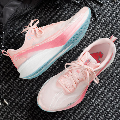 李宁赤兔8PRO反光丝轻量高回弹跑鞋男2025秋冬新款比赛竞速跑步鞋