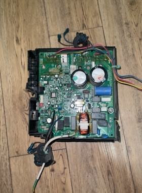 适用格力变频外机板电器盒02613363主板30148590主板型号W84230U