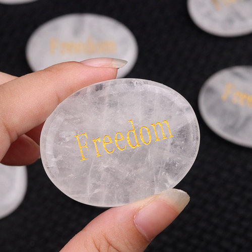 Freedom自由白水晶刻字解忧掌心拇指石肯定石DIY冰箱贴车载引力石