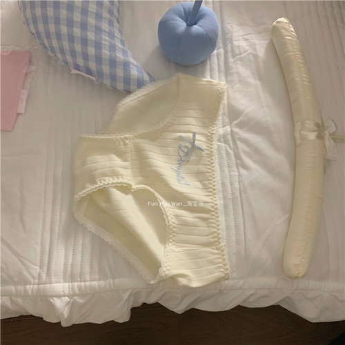 温柔芭蕾风~舒芙蕾“系列女士蝴蝶结内裤 包臀棉质底档三角 好穿