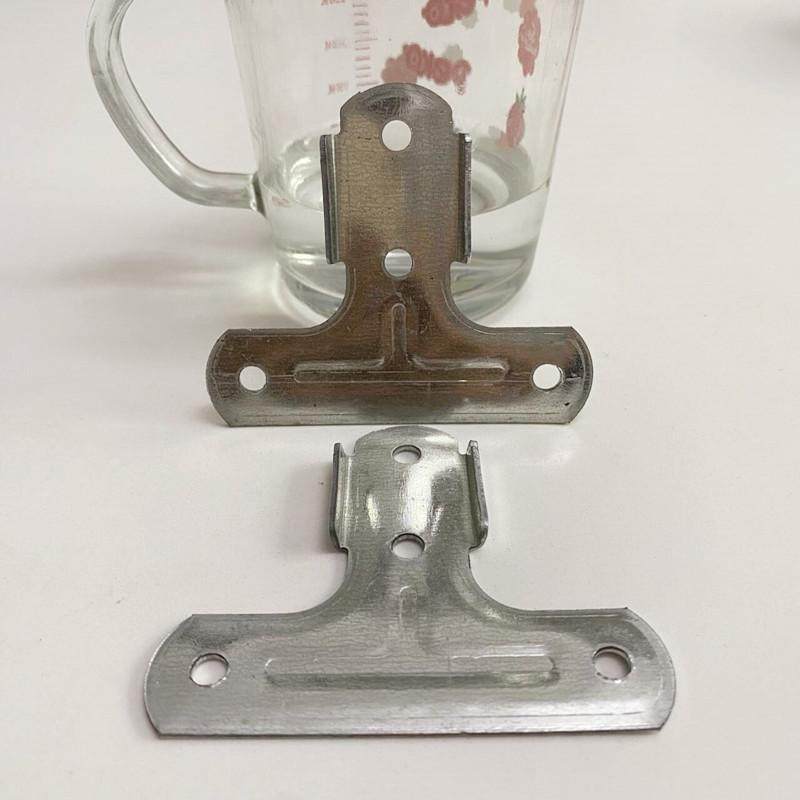 加厚镀锌铁单杆晾衣架配件蛋卷桌五金铁T型配件连接固定片X型货摊