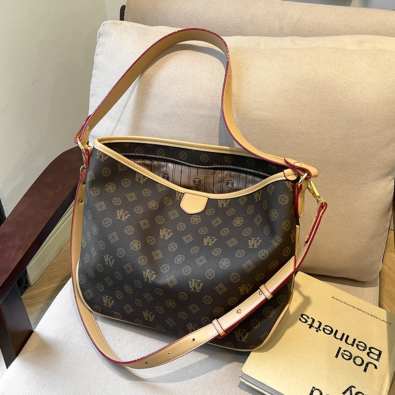 高级感秋冬大容量通勤托特包