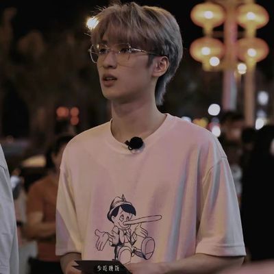 潮牌动漫卡通宽松短袖t恤