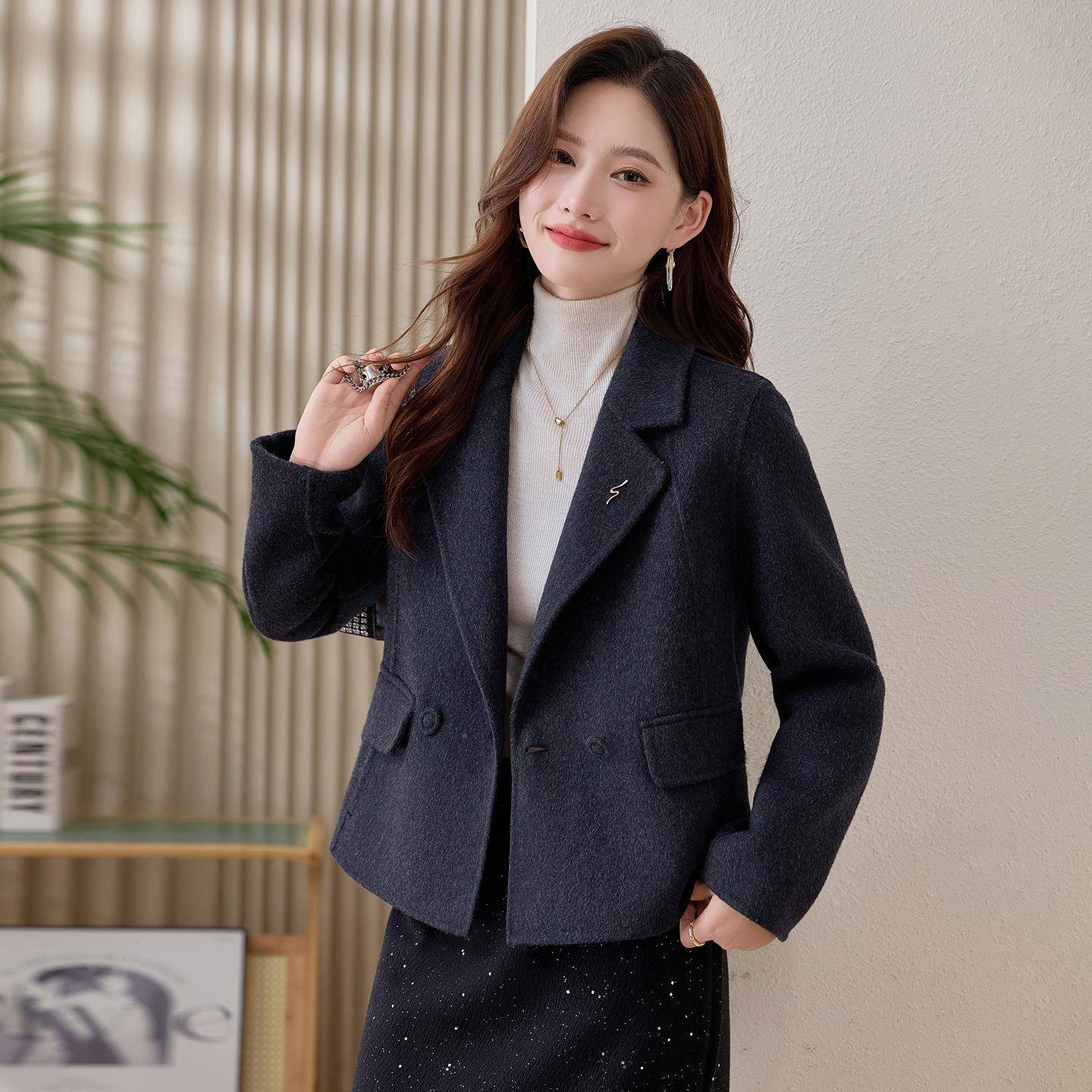 20新25款秋冬双面羊毛大衣女宽外气质小香风松加厚毛呢套ZQ25253-