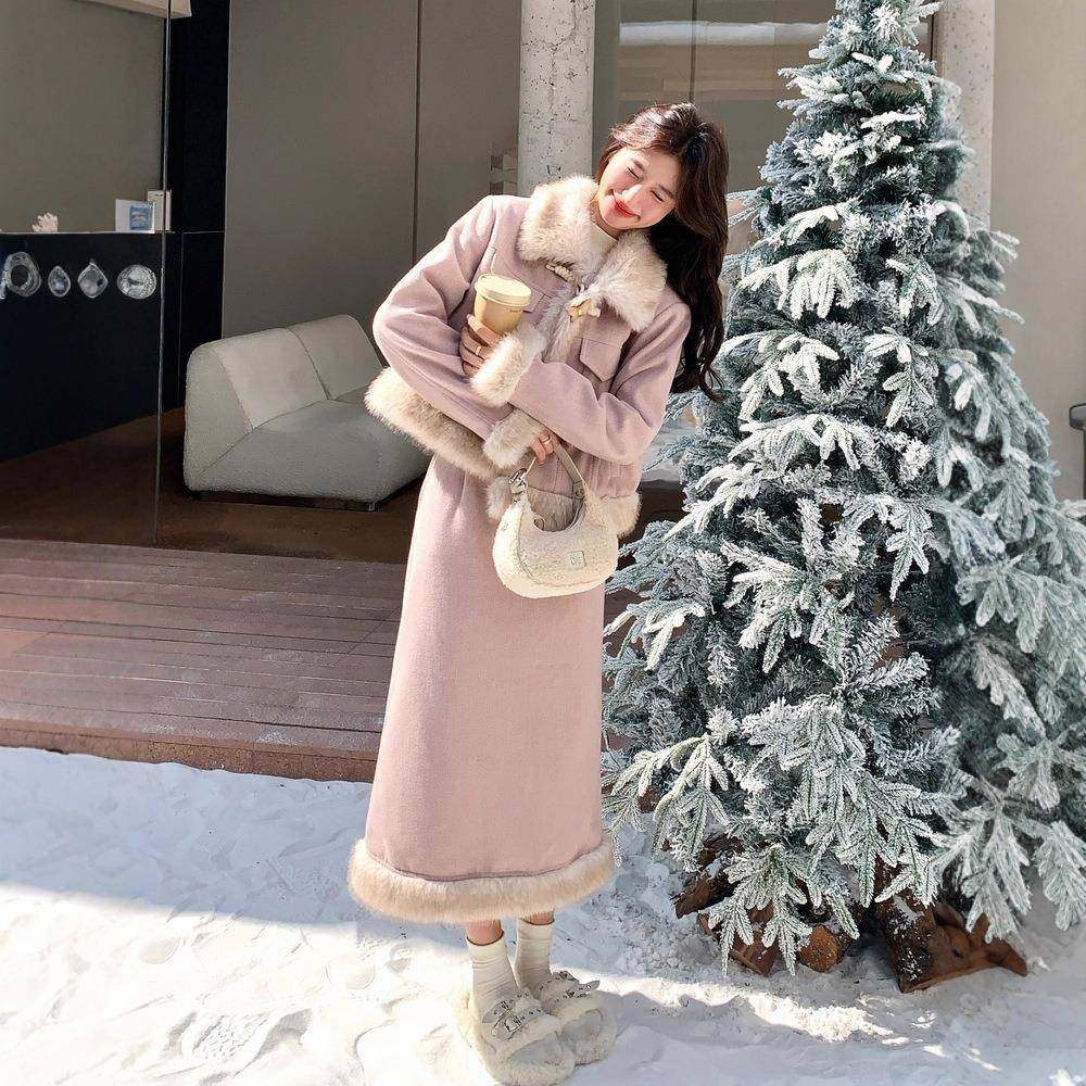 色羊羔毛套装冬季新款温女D018-F84柔风蝴蝶扣羽绒外粉套半身件裙