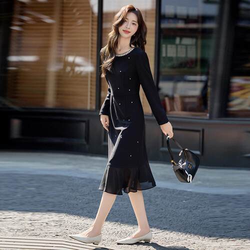 秋季ME570-0新款拼女装钉钻重工接瘦鱼尾显连优雅黑色时尚衣裙