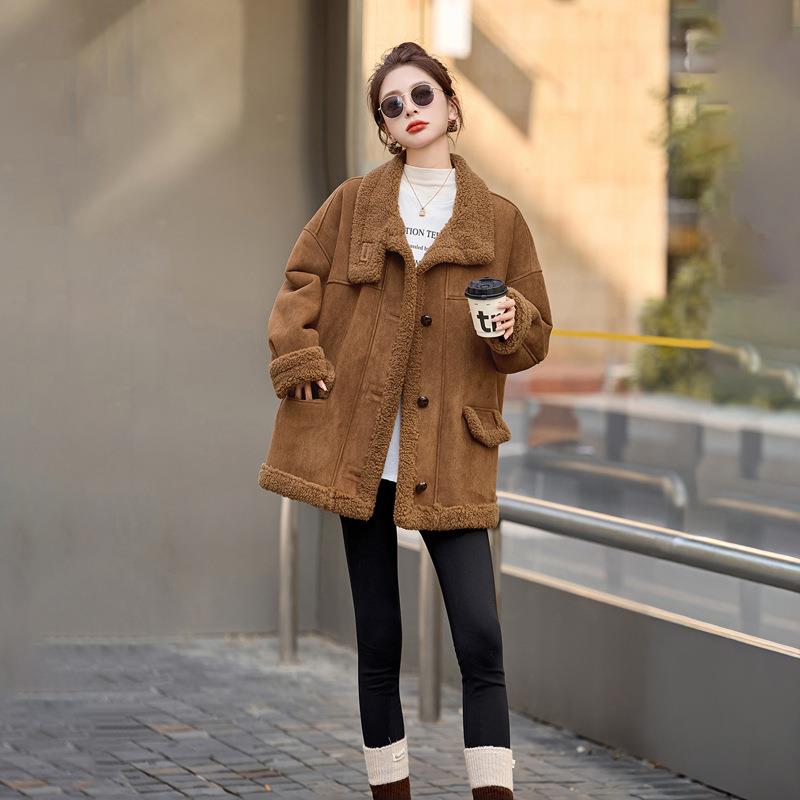 025秋冬新2款小个子上衣毛领加厚皮毛一羊羔毛Z5679-11大外套女 Z