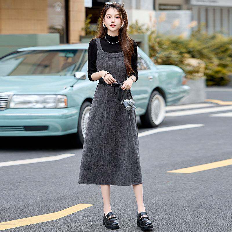 202秋冬S季新款NS9703-0时尚显5瘦长袖打底衫复古裙背带裙两件套