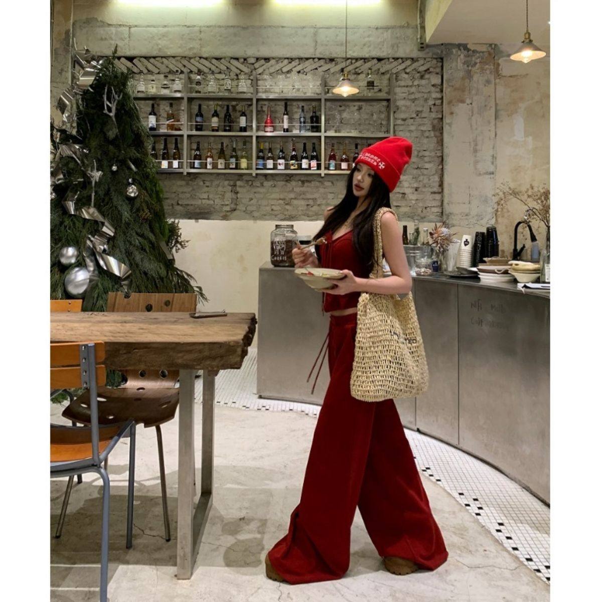 性感辣妹红色鱼骨胸衣吊带背心套装女春季宽松阔腿裤休闲裤两件套,女装/女士精品,职业女裤套装,淘宝优惠券,粉丝福利购,淘宝优惠卷