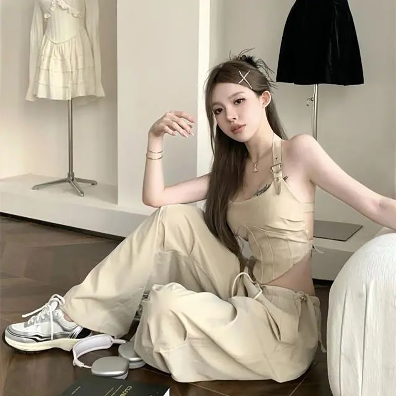 美式运动工装裤穿搭露腰女夏季挂脖吊带背心外穿性感露背抹胸上衣