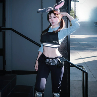 露腰辣妹!朱迪cos服装~万圣节「兔子警官」衣服饰judy成人男女款