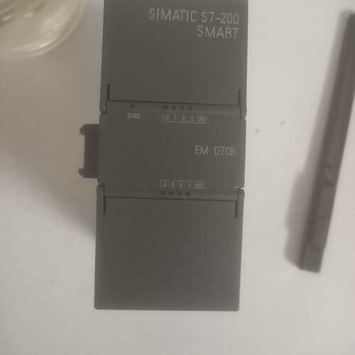 可维修s7-200PLC SMART DT08  6ES7议价