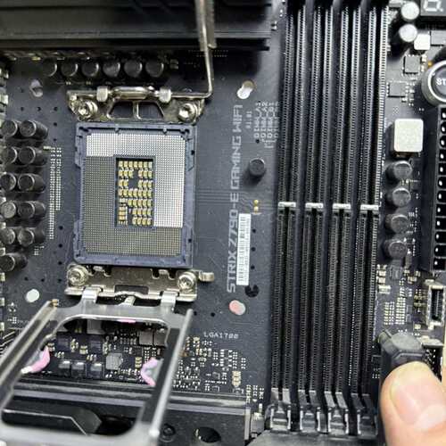 可维修华硕ROG STRIX Z790-E GAMING WIFI议价