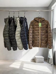 超高蓬松度！90绒土司波浪纹男女户外情侣轻型加厚保暖羽绒服外套