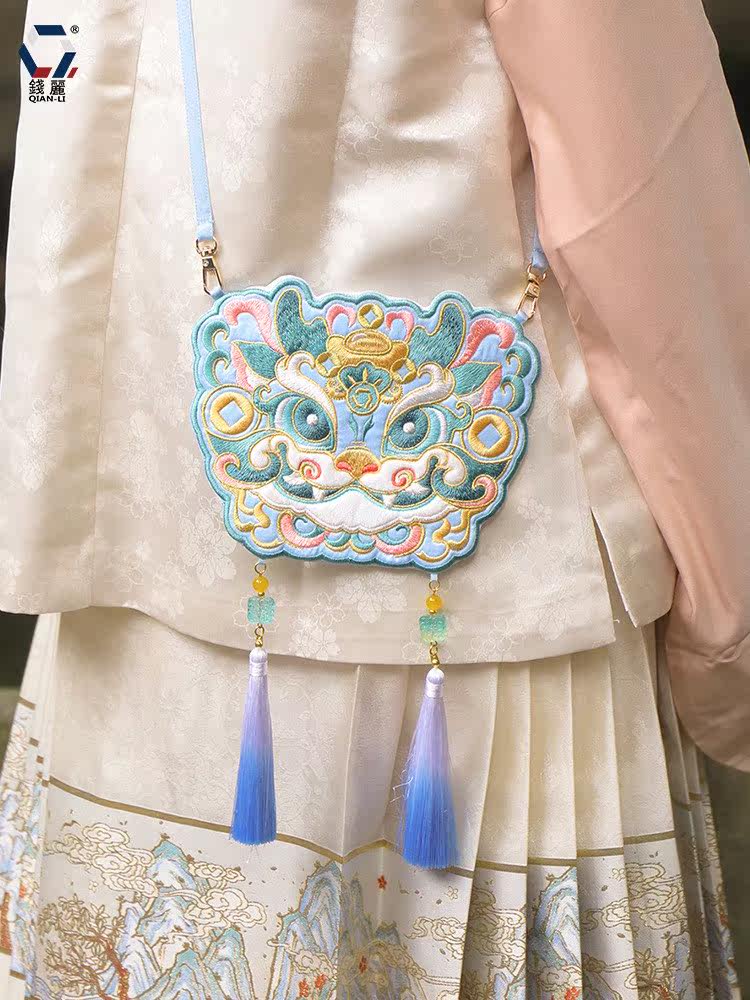용의 해 HANFU 가방 고대 스타일 복고풍 수 놓은 용 액세서리 가방 국가 스타일 휴대 전화 가방 수 놓은 가방 동전 지갑 크리 에이 티브