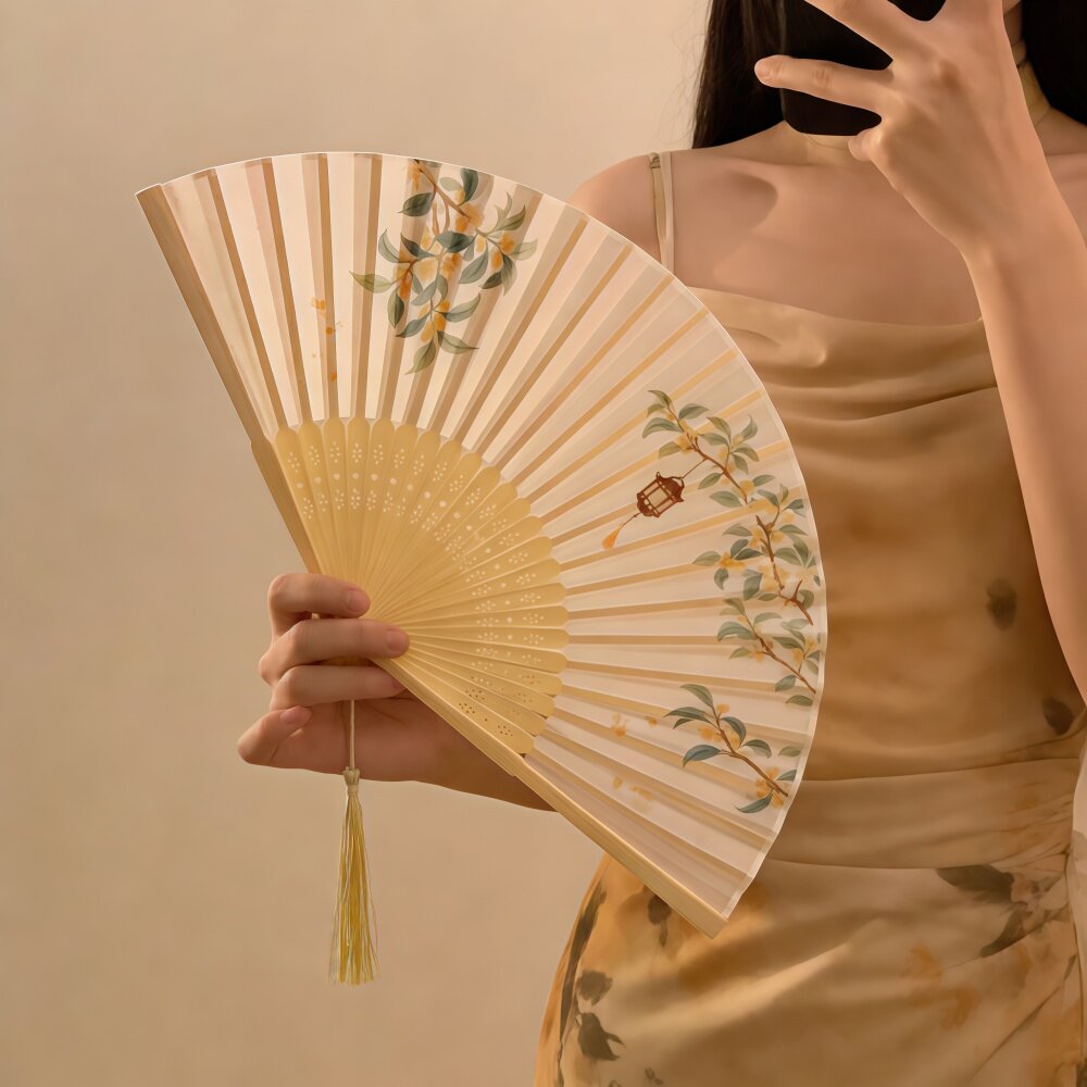 新中式桂花折扇汉服旗袍搭配图片
