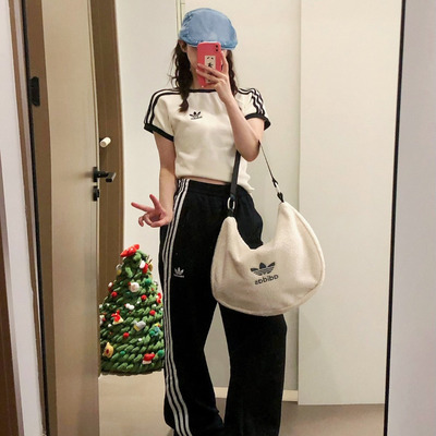 Adidas 阿迪达斯 三叶草 24三条纹女款FIREBIRD运动休闲裤 IT7404