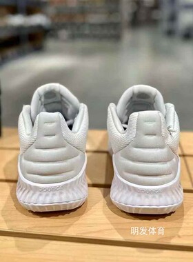 Adidas 阿迪达斯 Pro Bounce 男款缓震防滑耐磨运动篮球鞋 FW0903