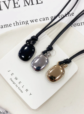 博主同款中古感韩版酒壶项链配饰女黑绳长款香水瓶毛衣链时尚潮流