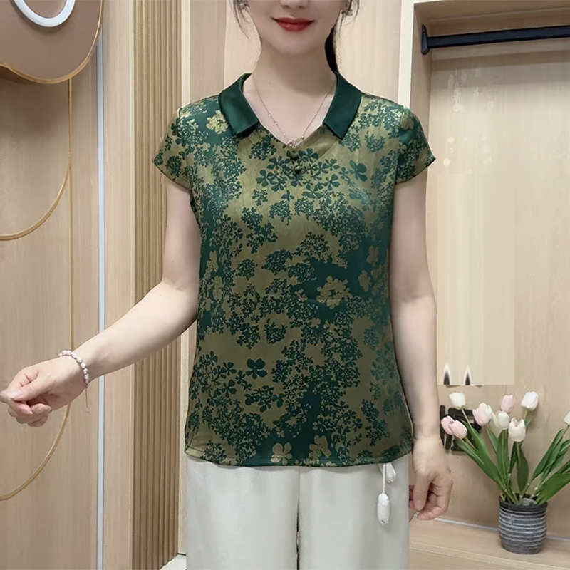 洋气妈妈50-60岁大码真丝缎小衫