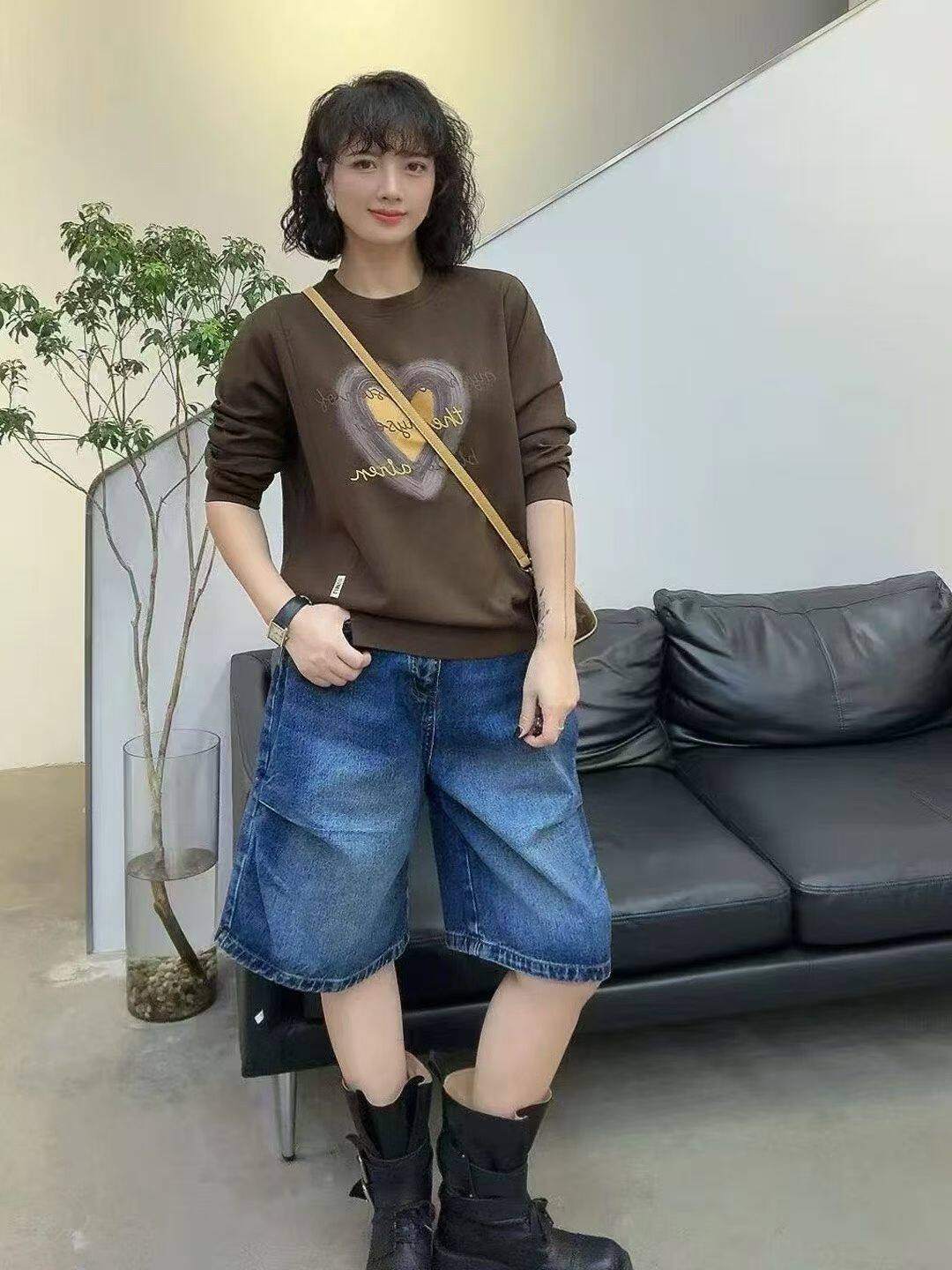 2025早秋新款韩版宽松显瘦圆领爱心印花衫女百搭打底上衣