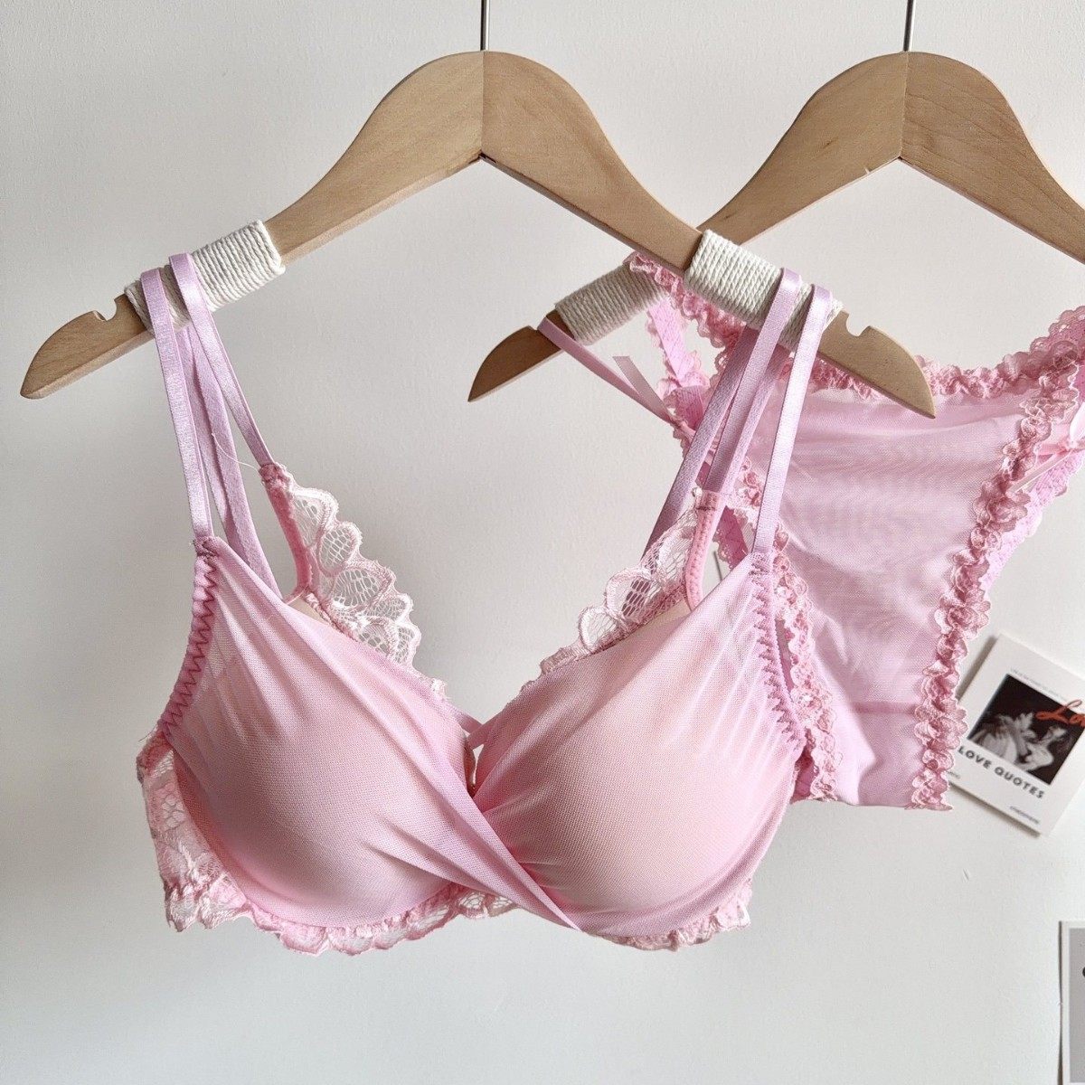 性感蕾丝交叉美胸绑带内衣女小胸聚拢显大甜美粉色少女文胸罩套装,女士内衣/男士内衣/家居服,文胸套装,淘宝优惠券,粉丝福利购,淘宝优惠卷