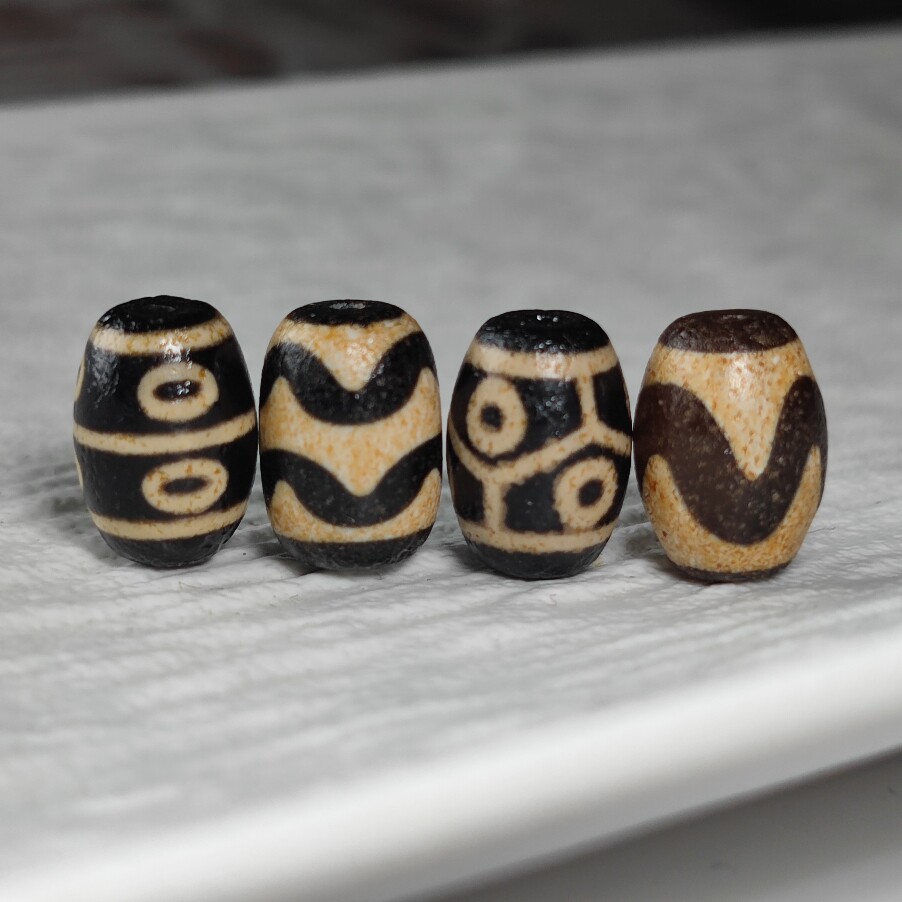 天然玛瑙西藏虎牙水纹八眼天珠老型桶珠手串配珠diy手链手串配饰