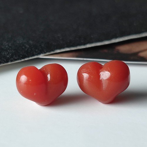 天然南红色玛瑙屁桃爱心隔珠背云通孔配饰散珠DIY串珠项链配珠